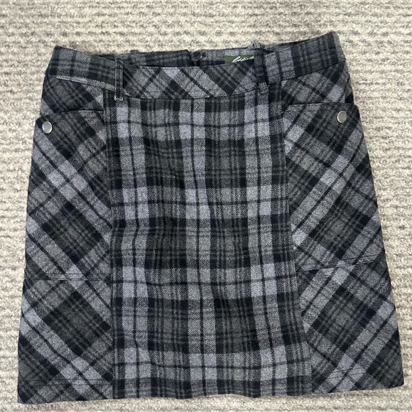 EDDIE BAUER black/gray Plaid Wool Mini Skirt - Picture 1 of 5